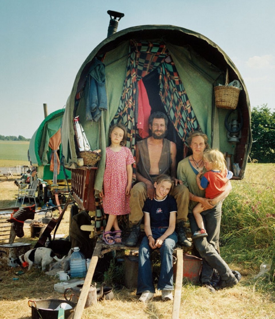 Hipster-Gypsies-the-New-Age-Look-of-the-Modern-Gypsy-Photos-9